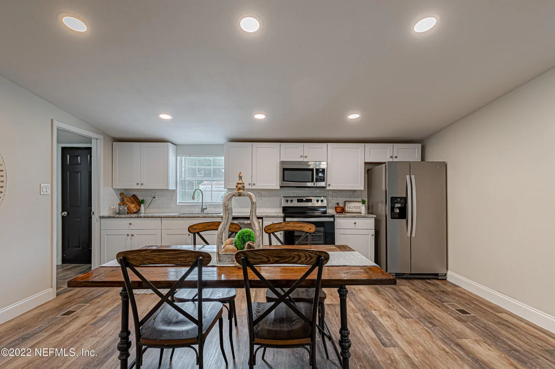 Photo of 5771 MAVERICK Road