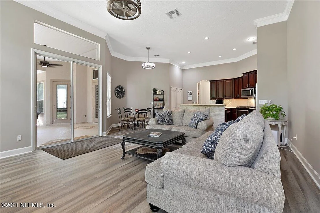 Photo of 1340 BARRINGTON Circle