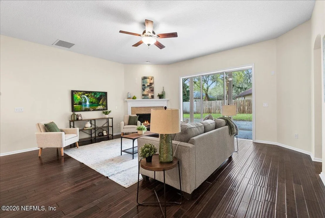 Photo of 1880 OAKCHIME Drive