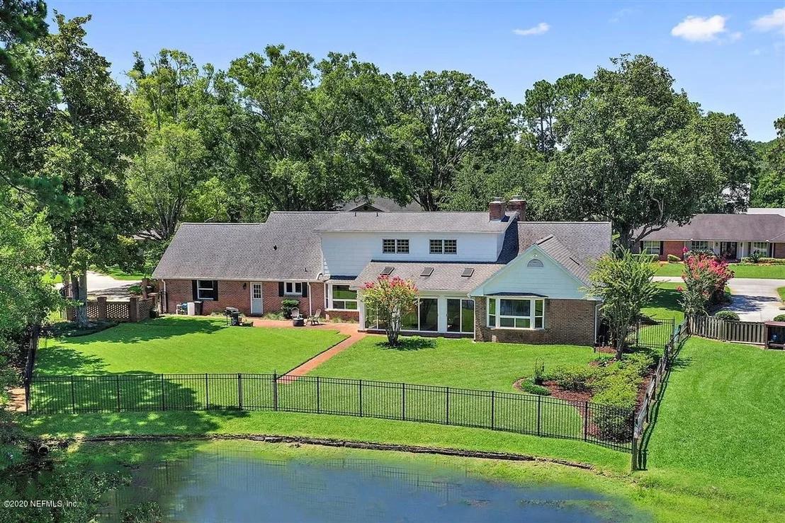 Photo of 8162 PINE LAKE Road