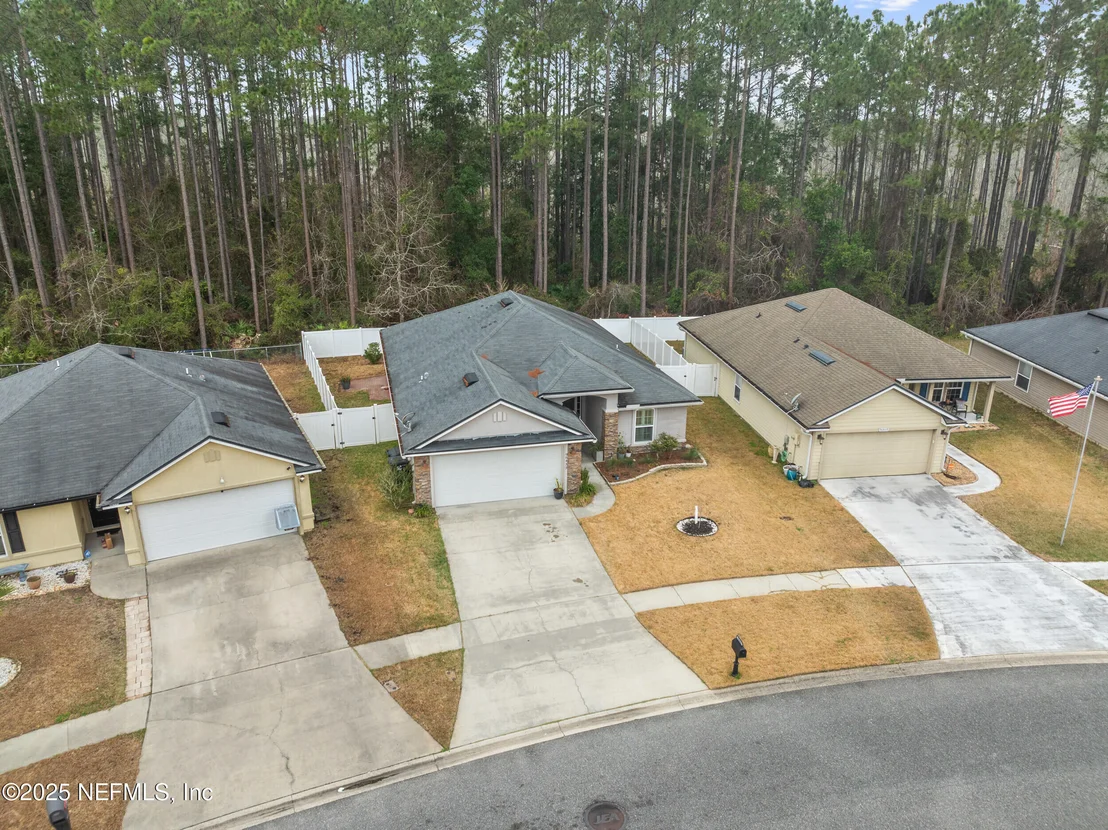 Photo of 96433 COMMODORE POINT Drive