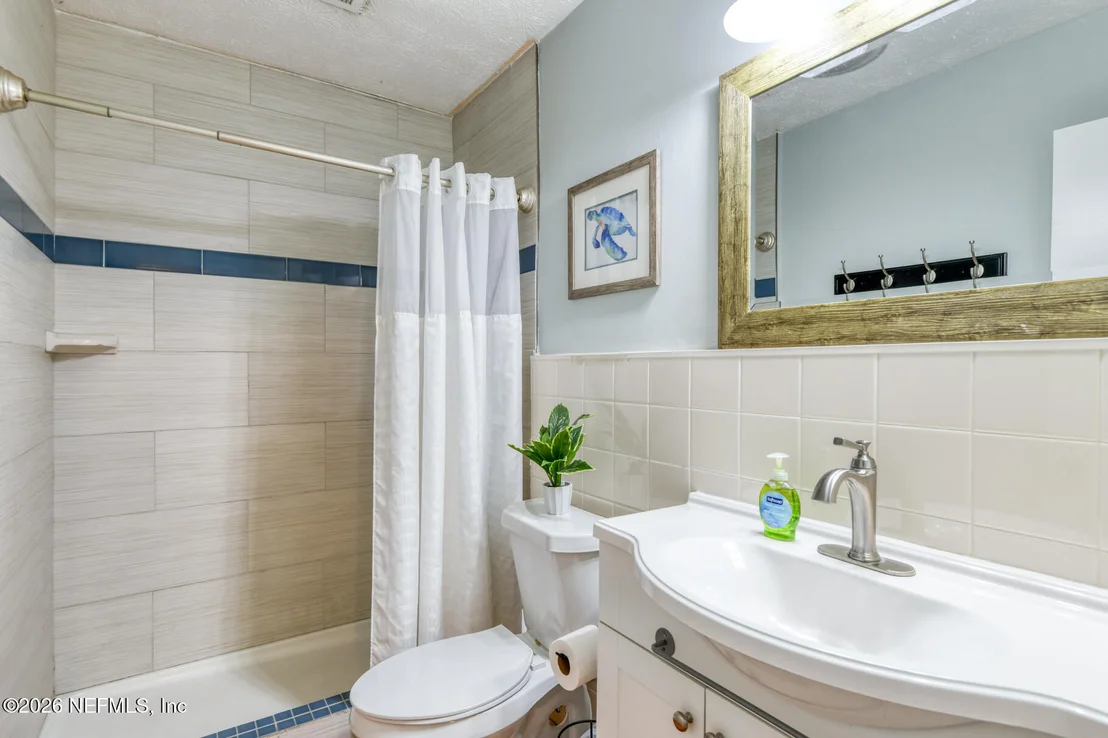 Photo of 15 SEA PARK Drive