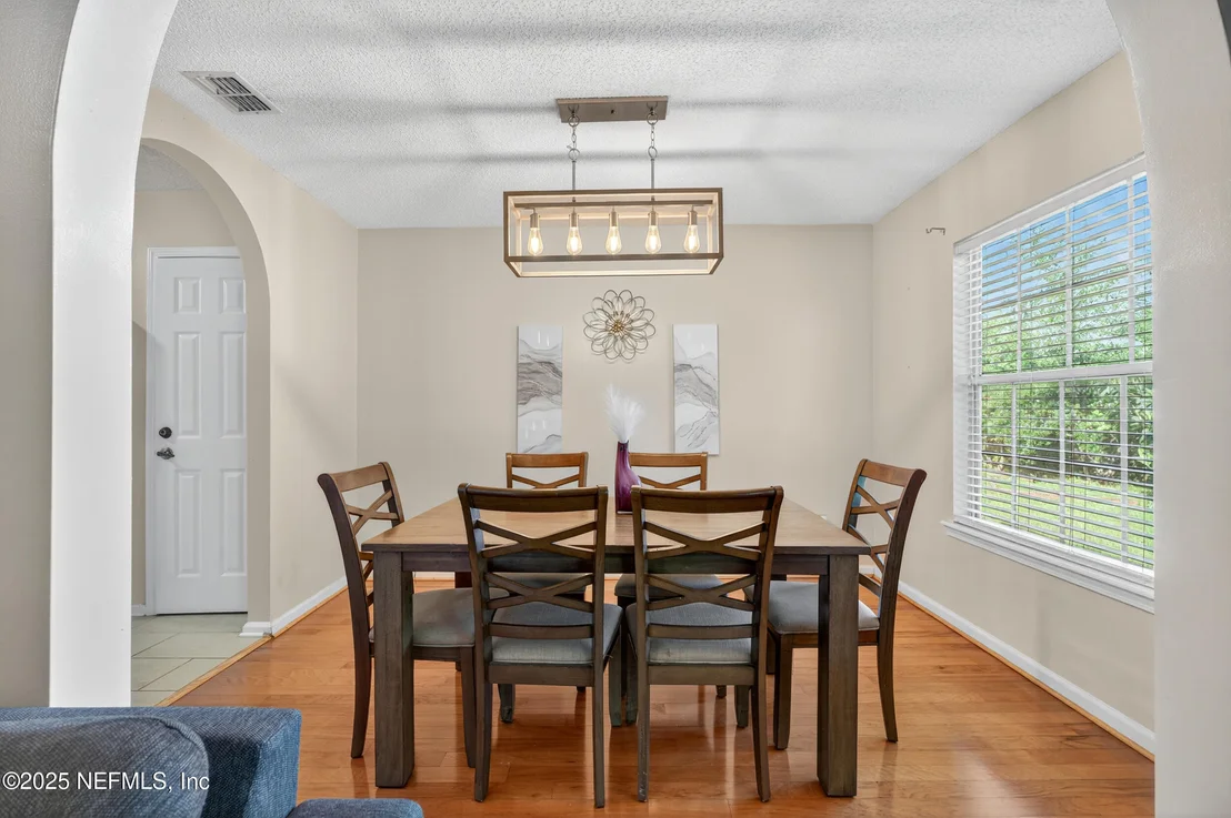 Photo of 7992 DEWARS Court