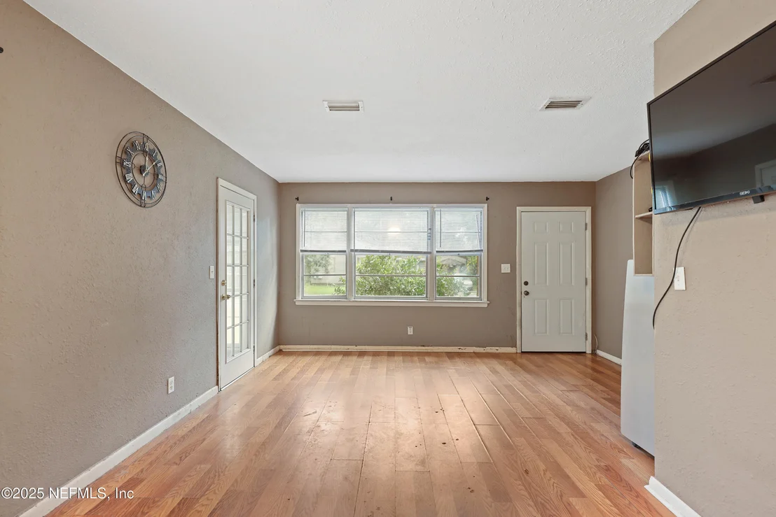 Photo of 3527 OLEANDER Street