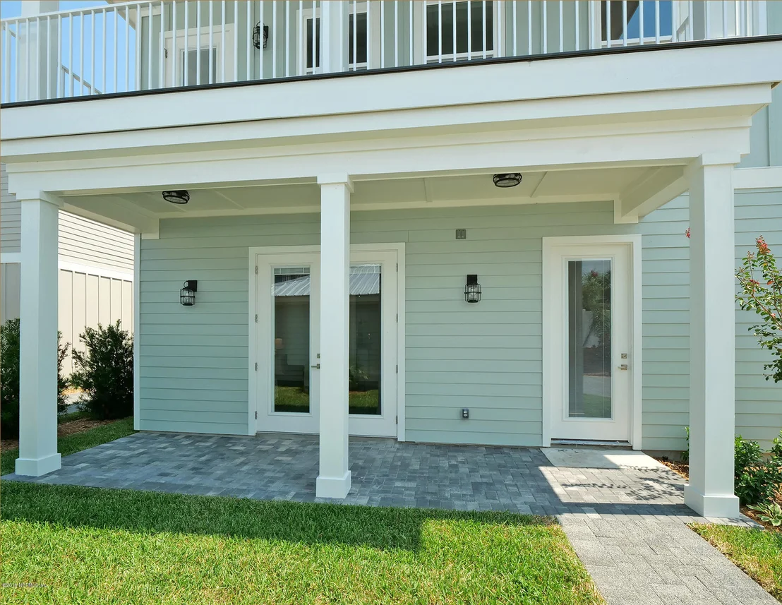 Photo of 232 DAVIS Street