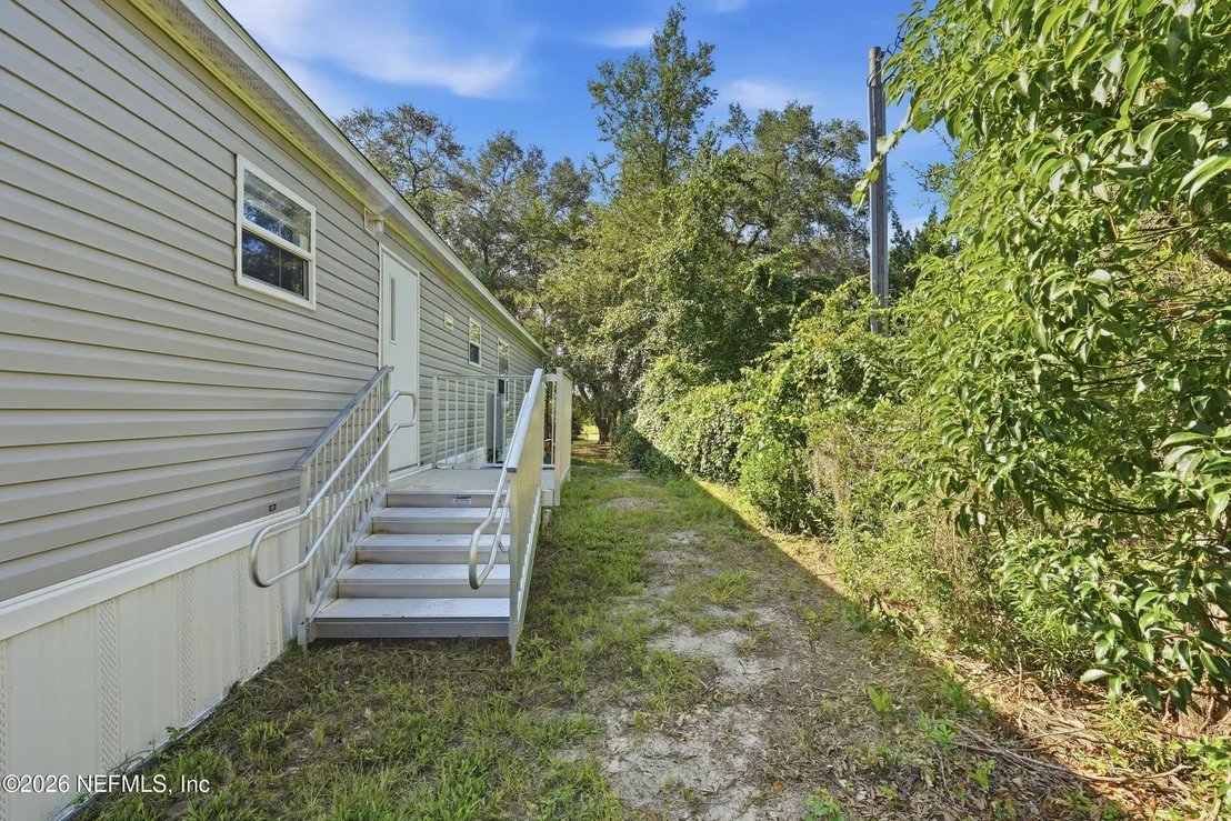 Photo of 187 LAKEVIEW Drive