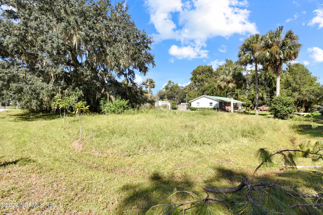Photo of 124 BELLRAY Drive