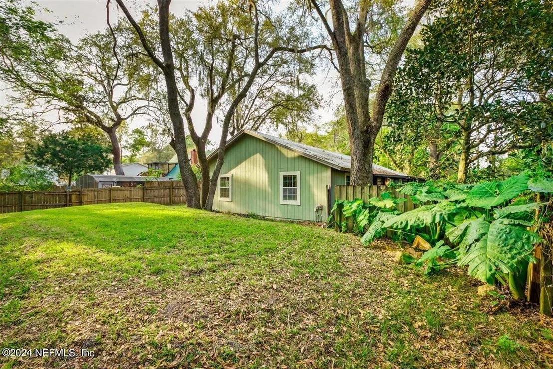 Photo of 1021 KENNEDY Drive