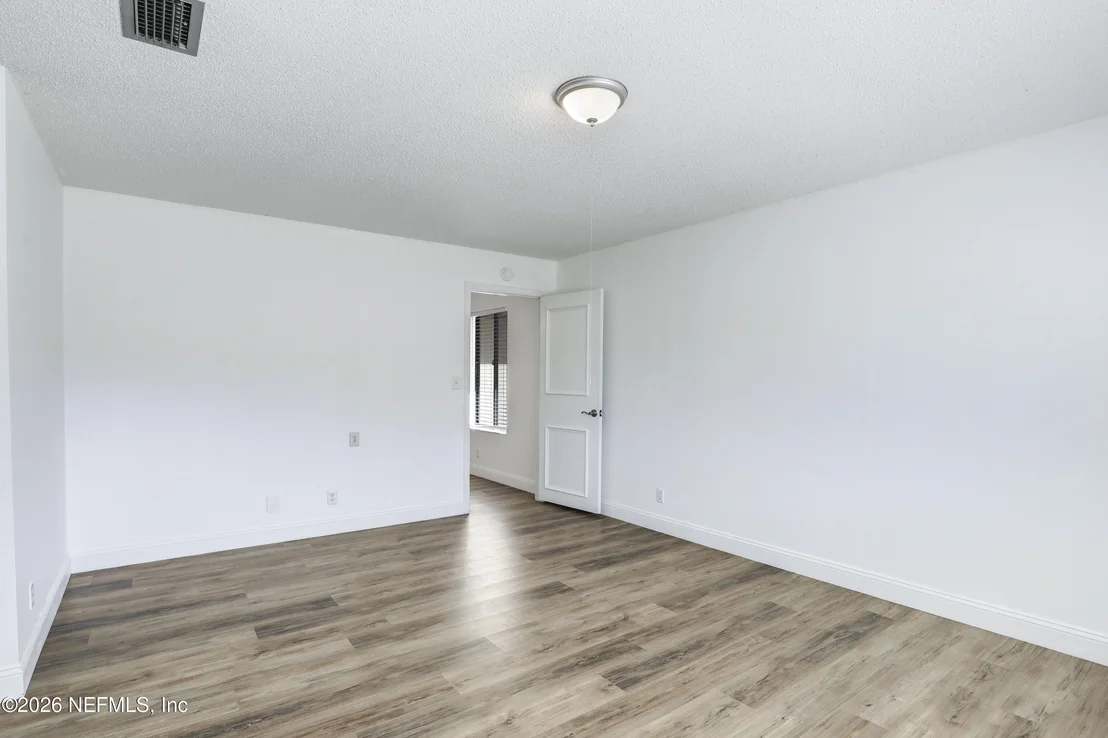 Photo of 111 LOBELIA Road