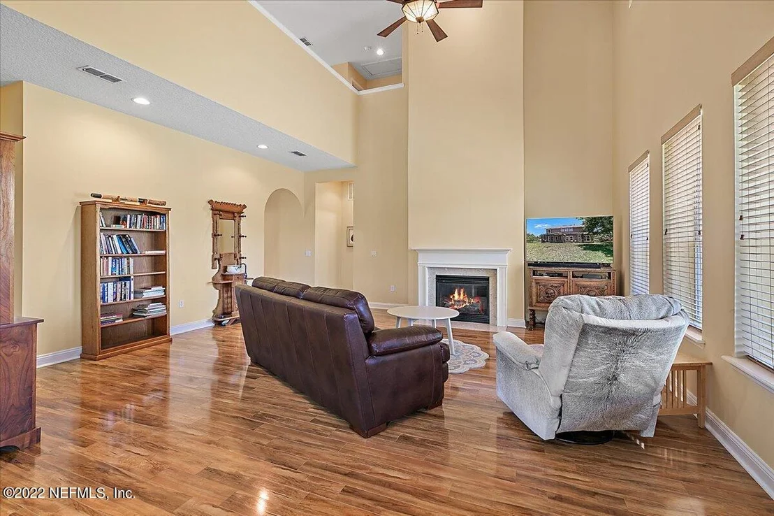 Photo of 627 BATTERSEA Drive