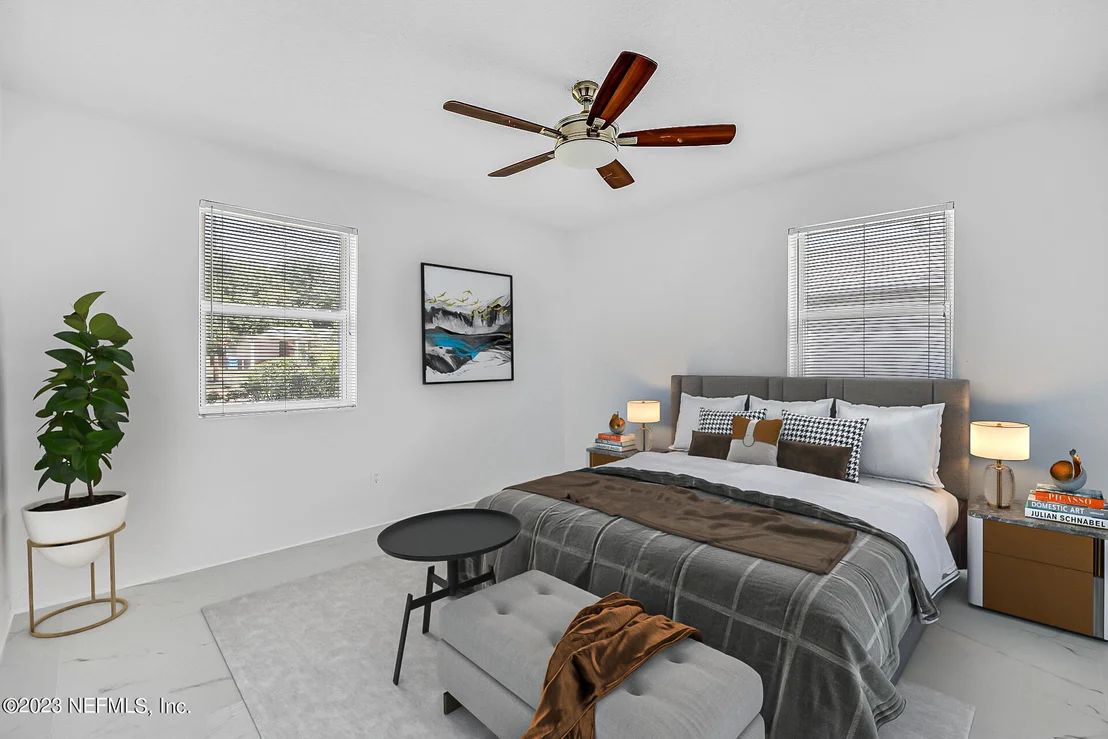 Photo of 2233 MAPLE LEAF Drive E