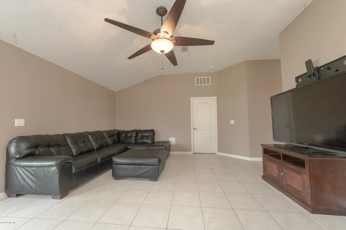 Photo of 45565 INGLEHAM Circle