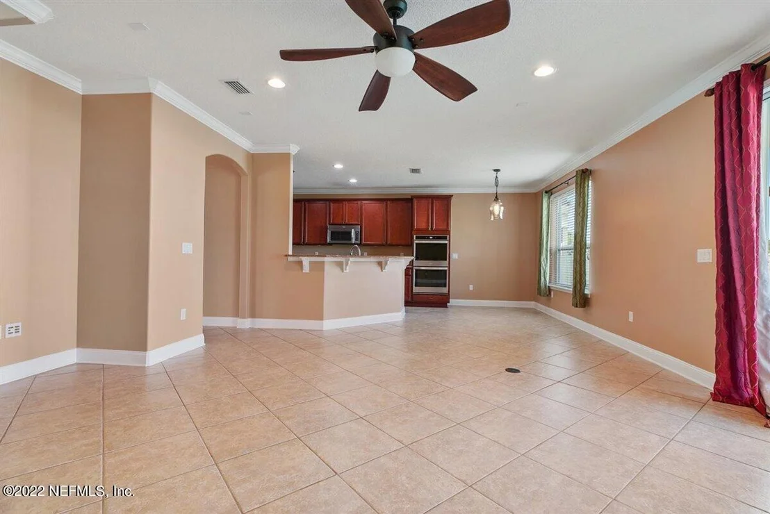 Photo of 834 GLENDALE Lane