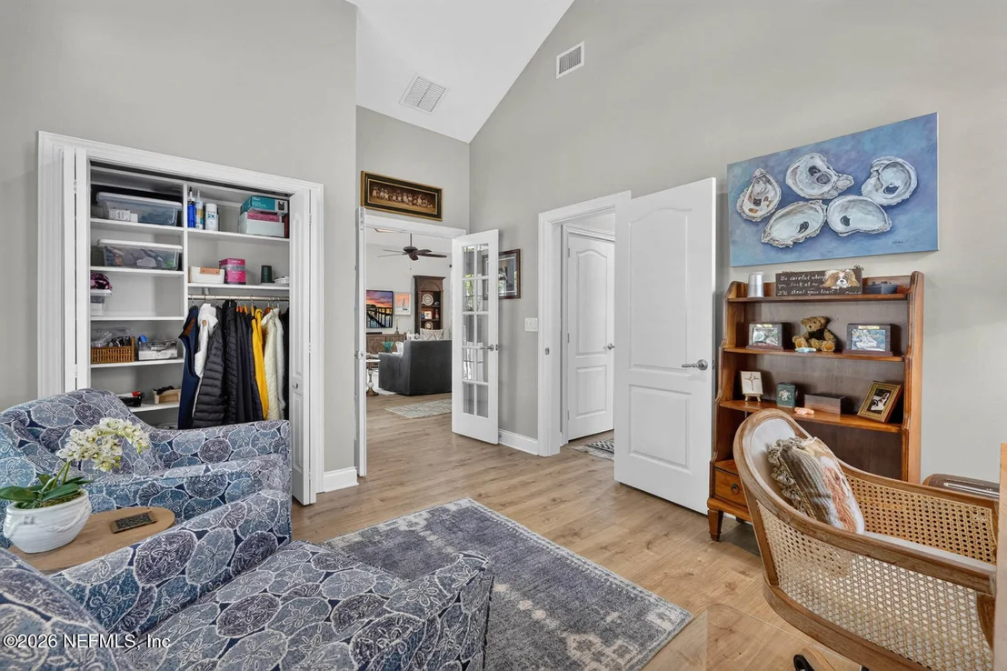 Photo of 136 ISLAND COTTAGE Way