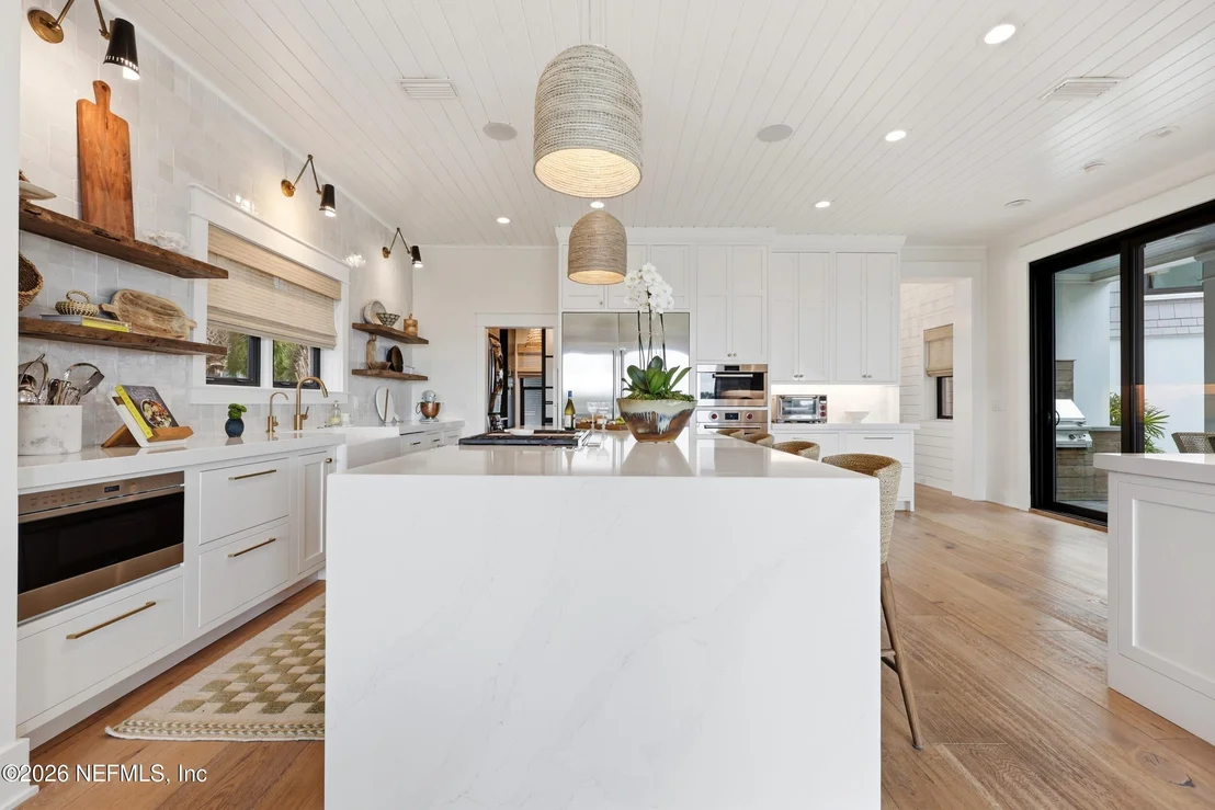 Photo of 688 OCEAN PALM Way
