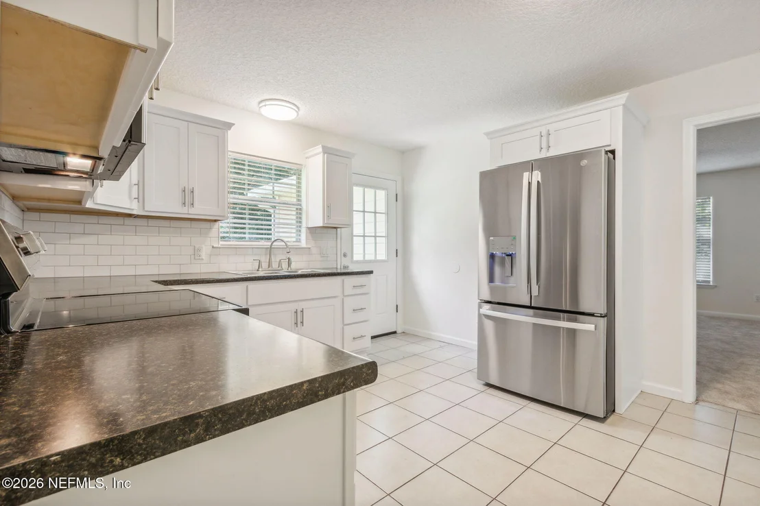 Photo of 423 SOUTH Boulevard