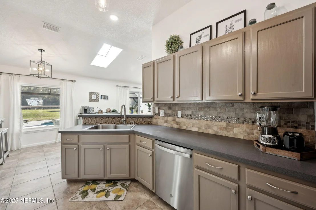 Photo of 86885 WORTHINGTON Drive
