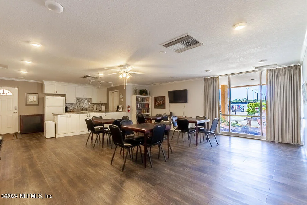 Photo of Unit 303 at 4 OCEAN TRACE Road