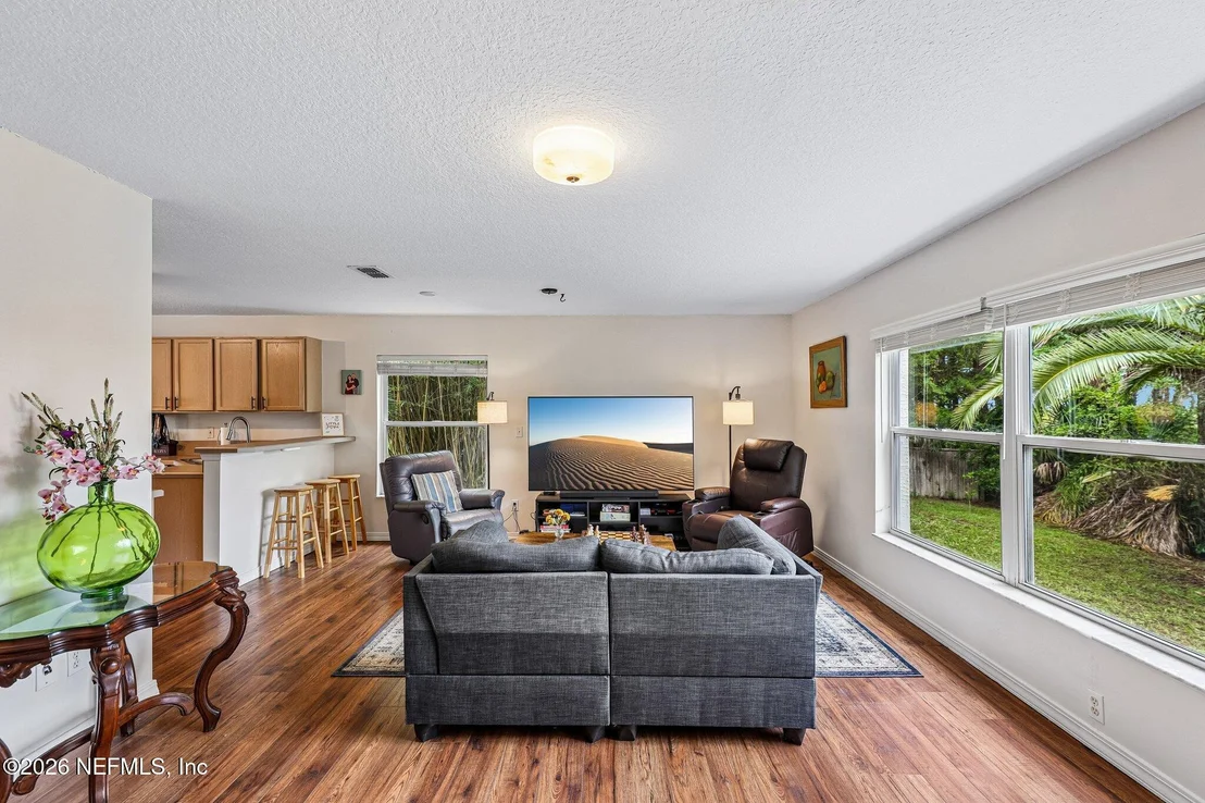 Photo of 305 ELEUTHERA Court