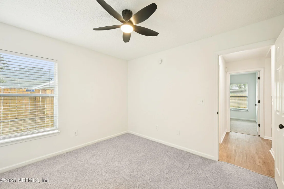 Photo of 8761 REDLEAF Court