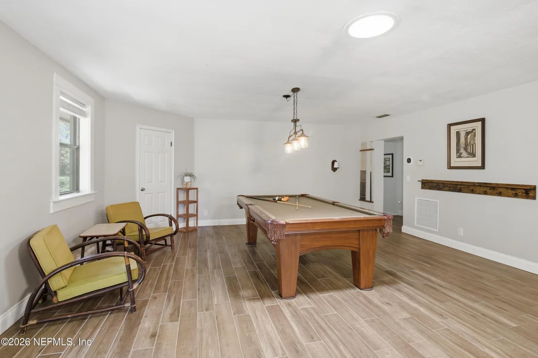 Photo of 430 COOPERS COVE Road
