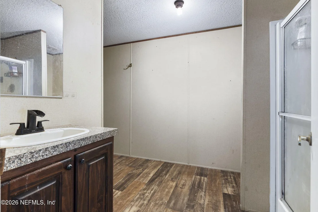 Photo of 9625 LIGHT Avenue