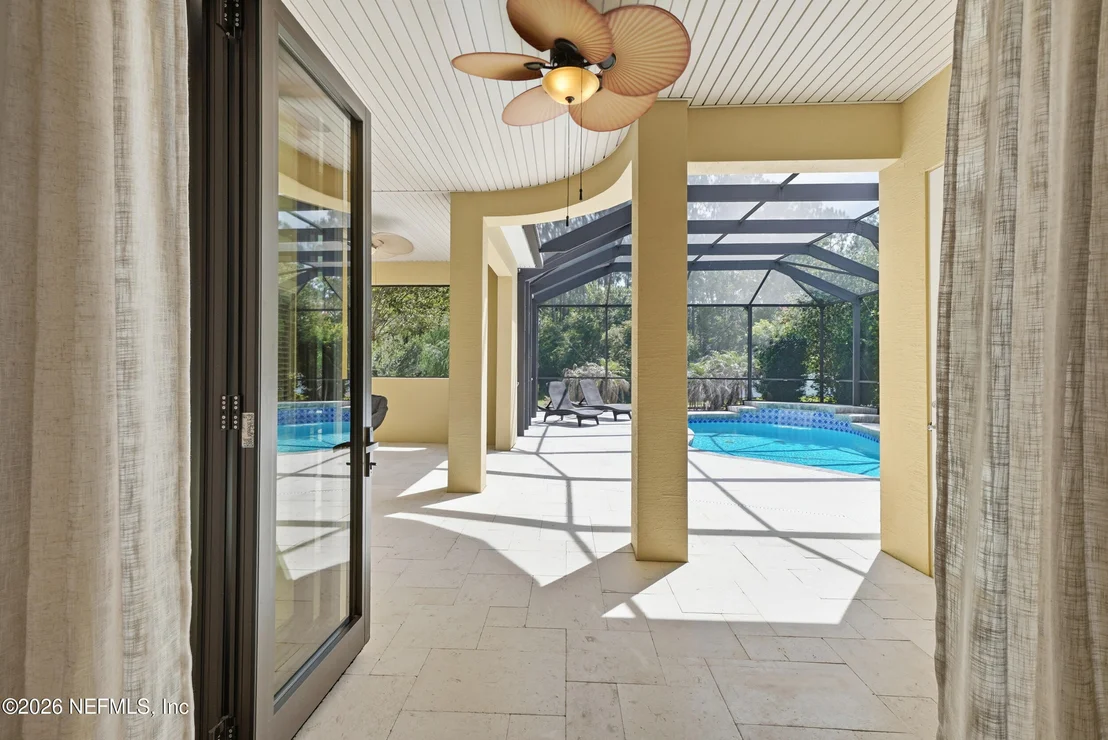 Photo of 804 STELLING Court