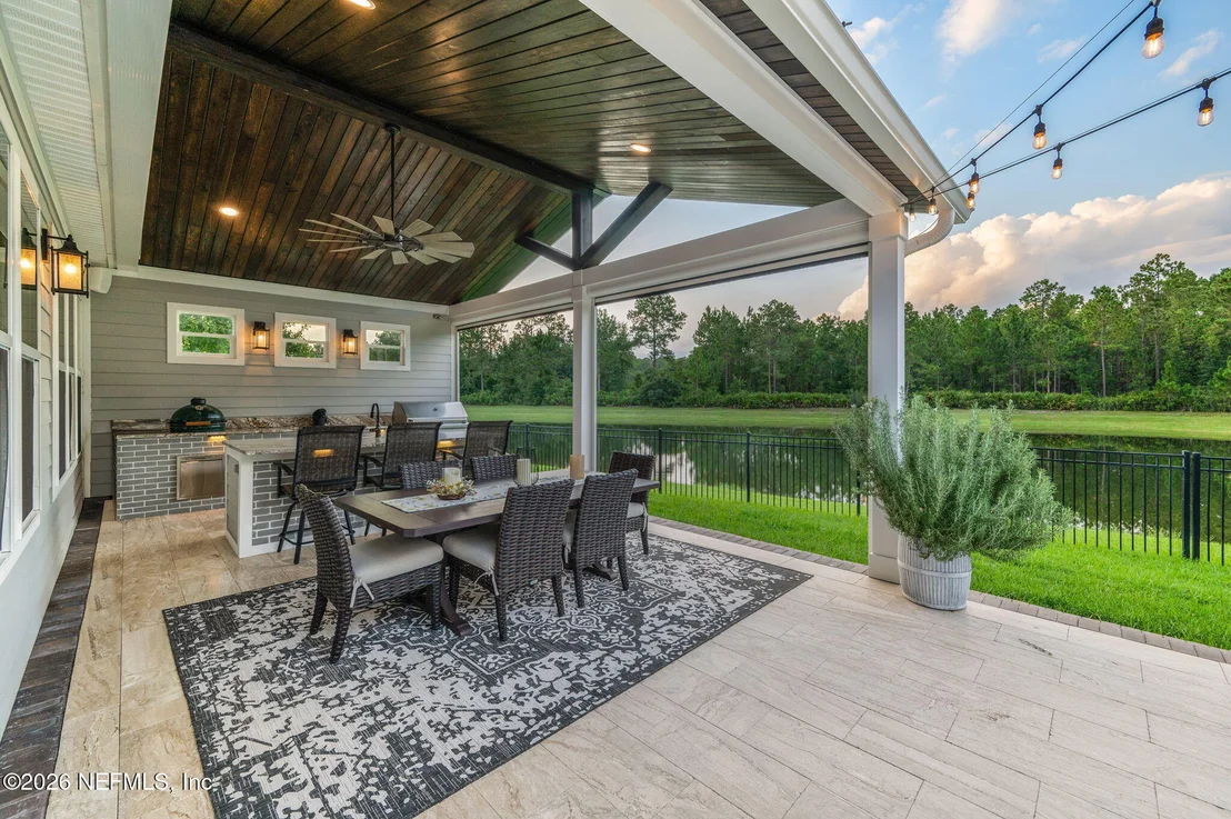 Photo of 681 GLENNEYRE Circle
