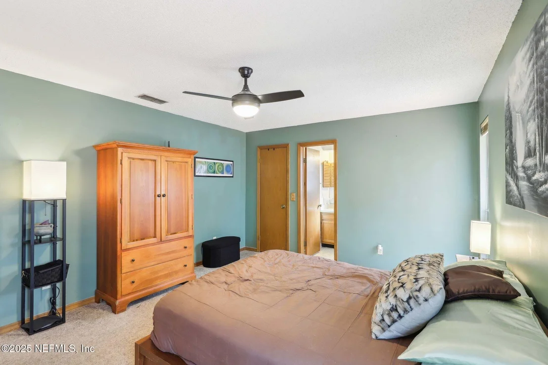 Photo of 10744 HEARTHSTONE Drive