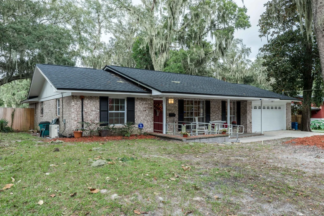 Photo of 4639 BLUFF Avenue