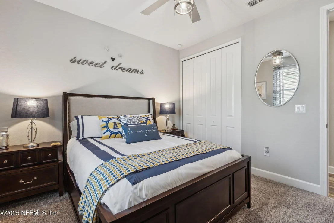 Photo of 85558 FALL RIVER Parkway