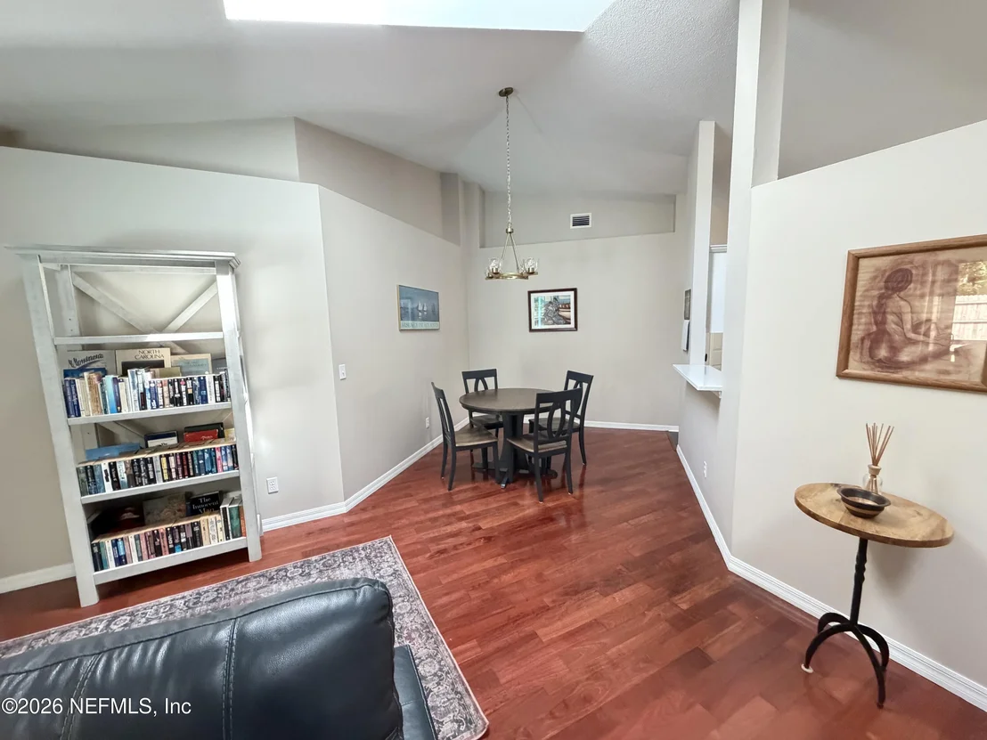 Photo of 638 ALEIDA Drive