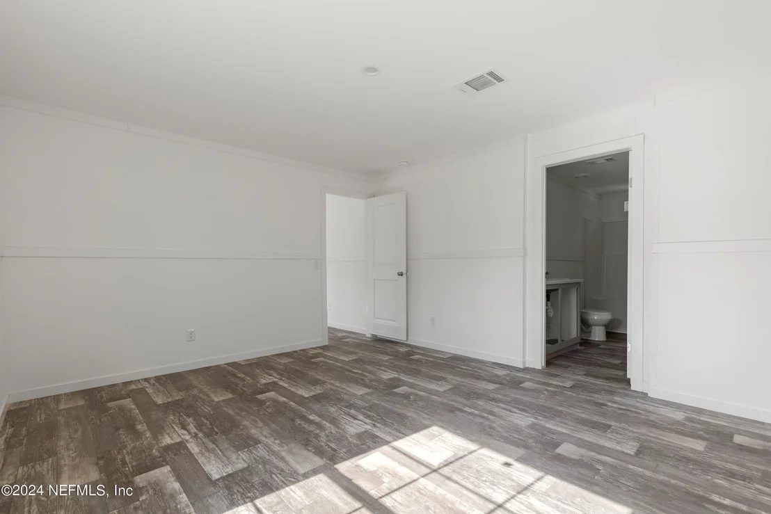 Photo of 2448 VIOLET Way