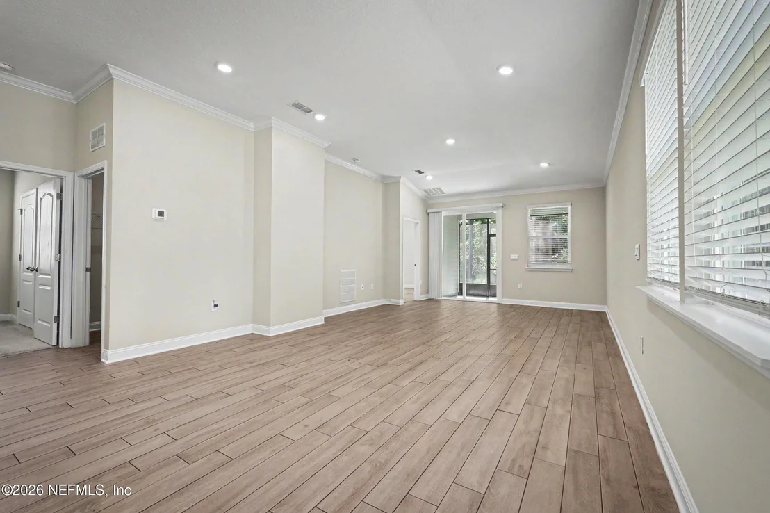 Photo of 452 THISTLETON Way