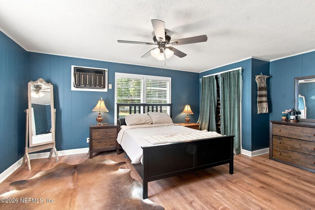 Photo of 33485 MEADOWS Lane