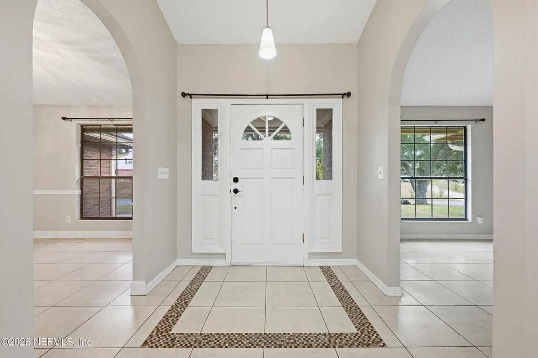 Photo of 954 LAKERIDGE Drive