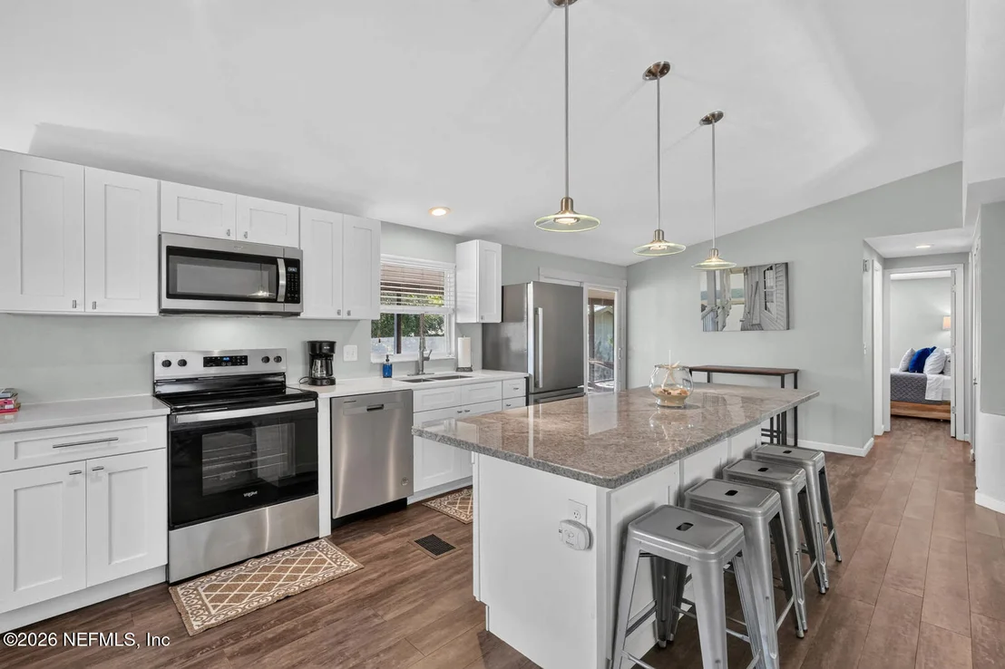 Photo of 6302 GOMEZ Road