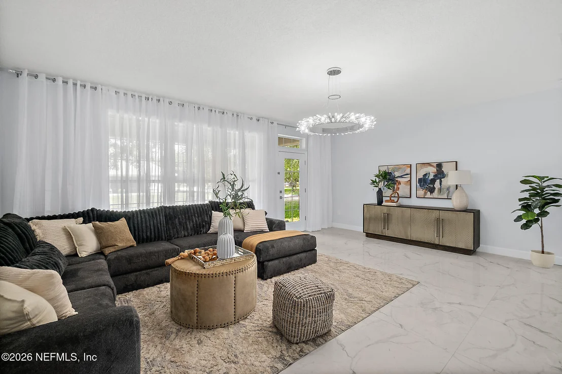Photo of 132 SUMMERHILL Circle
