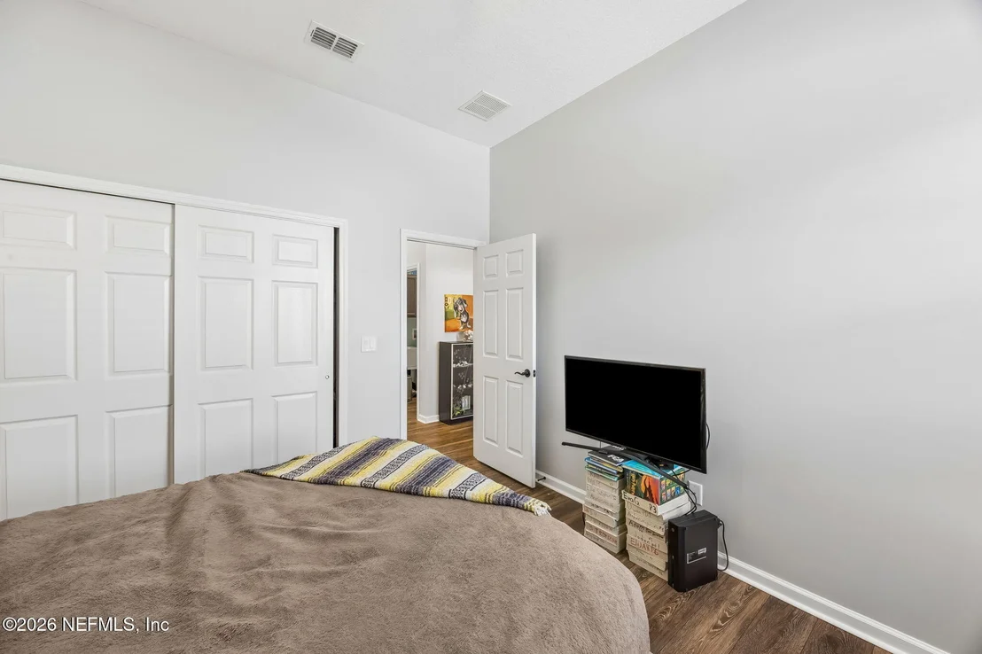 Photo of 225 CLOVERBROOK Road