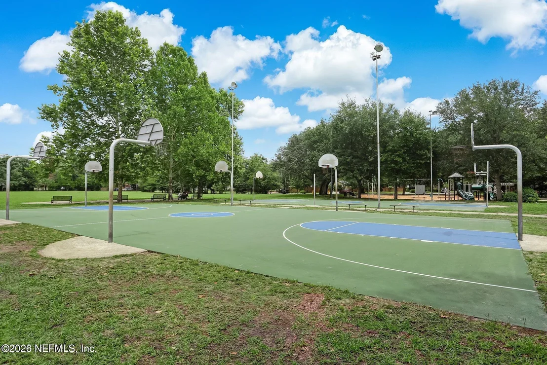 Photo of 1642 PERSHING Road