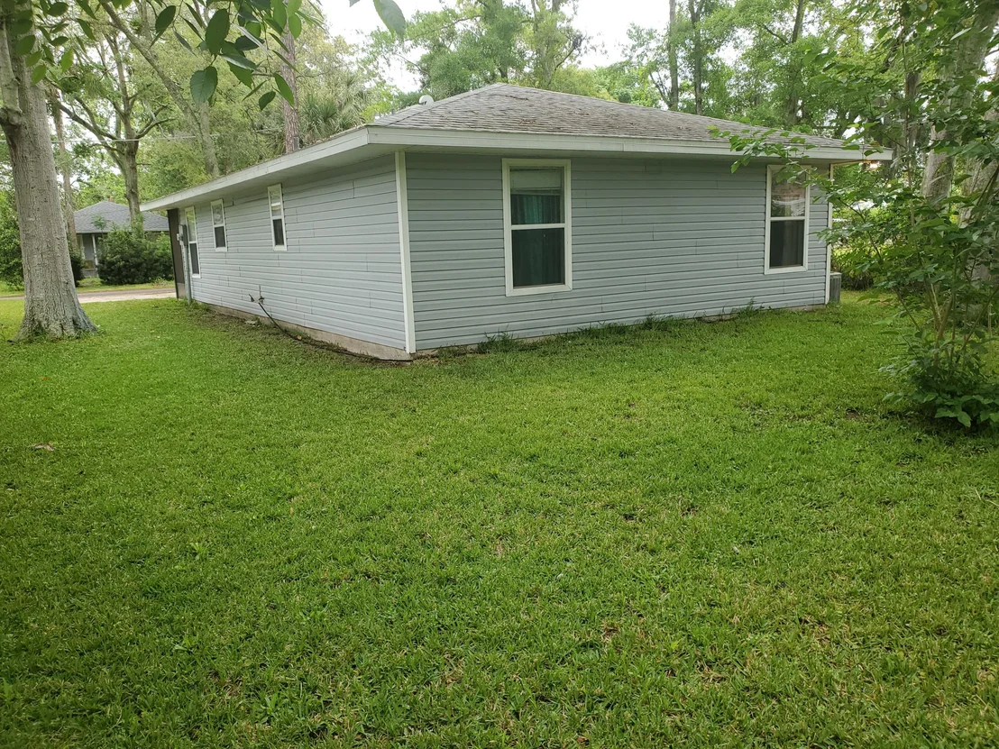 Photo of 50 ROBERT Street