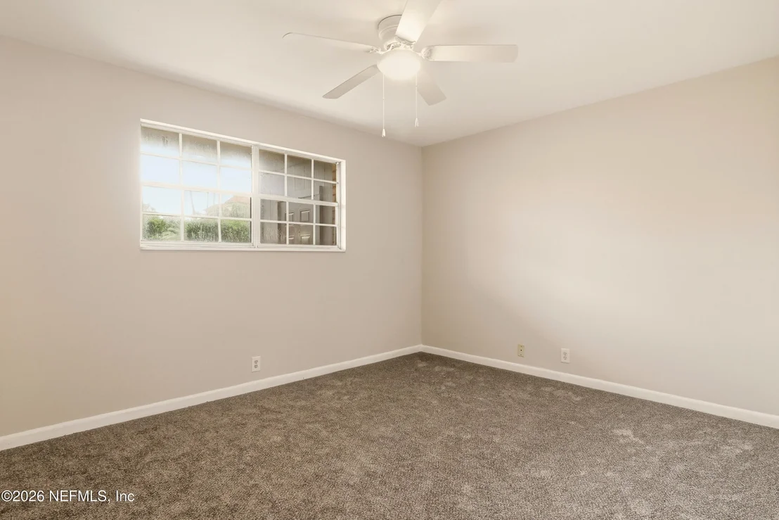Photo of Unit 5A at 22 COMARES Avenue