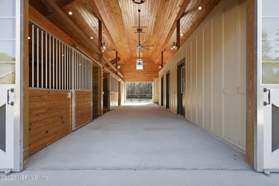 Photo of 418 TRIPLE CROWN Lane