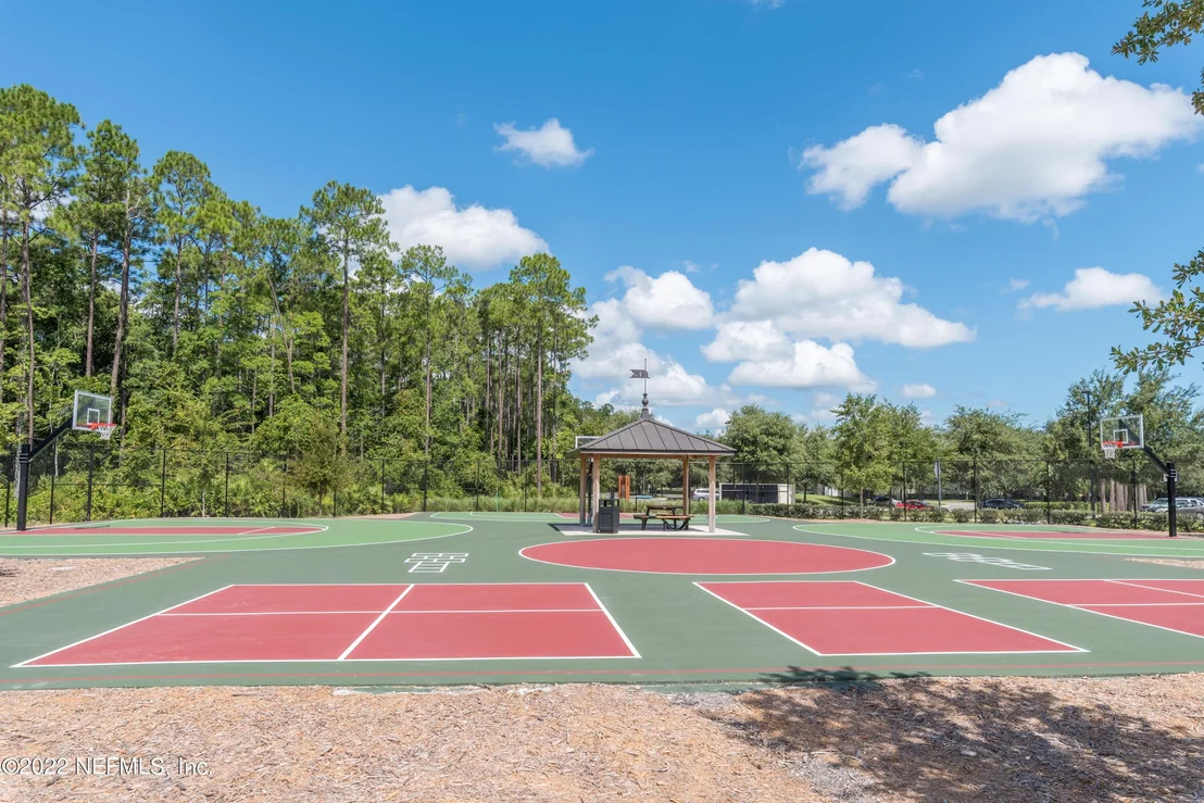 Photo of 699 ASPEN LEAF Drive