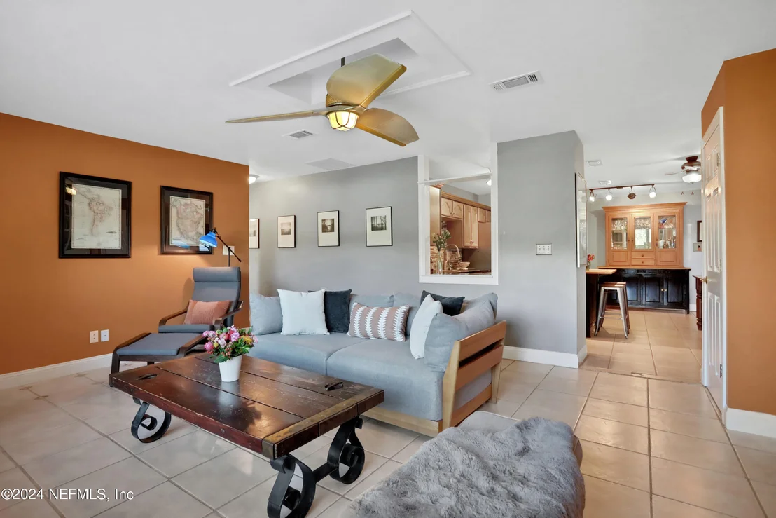 Photo of 6468 RIVER POINT Drive