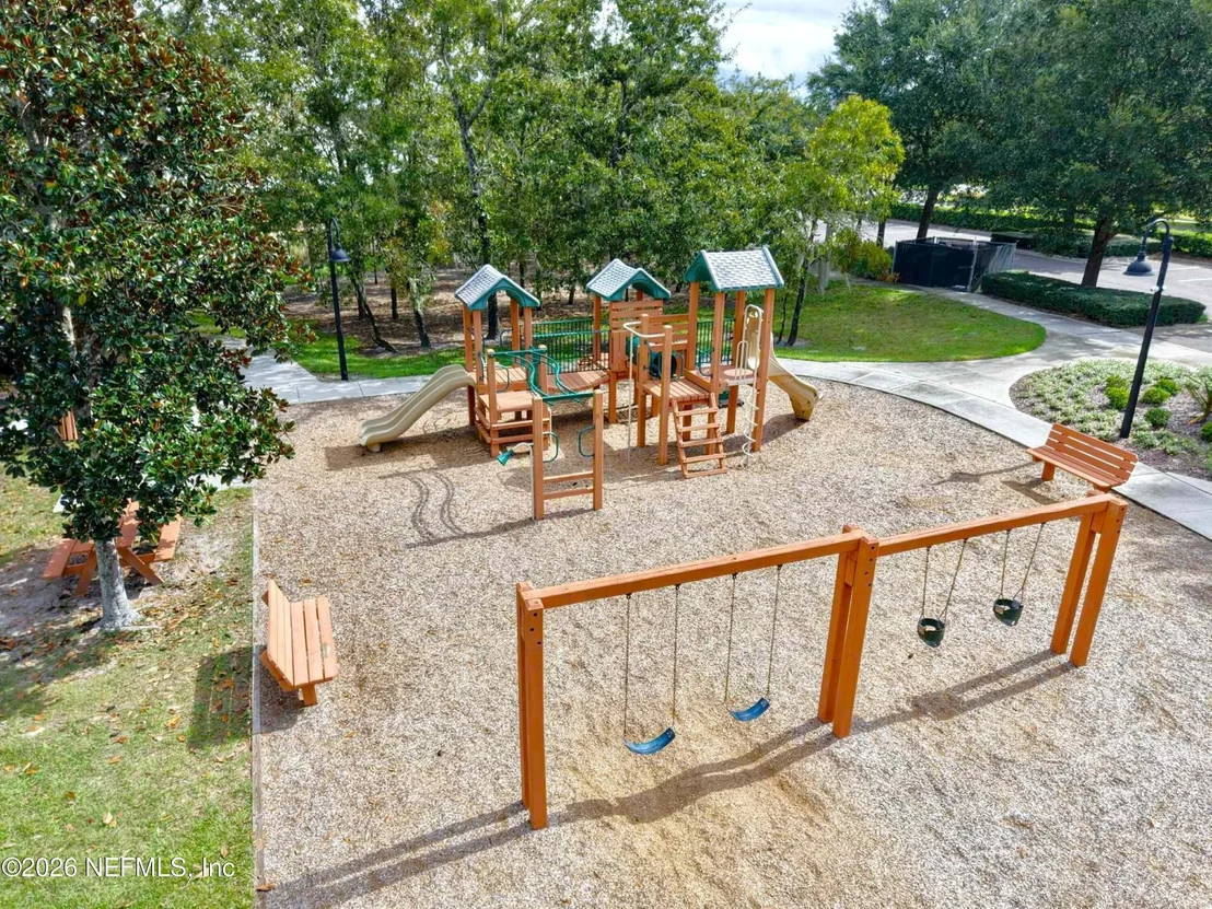 Photo of 1124 PERSIMMON Drive