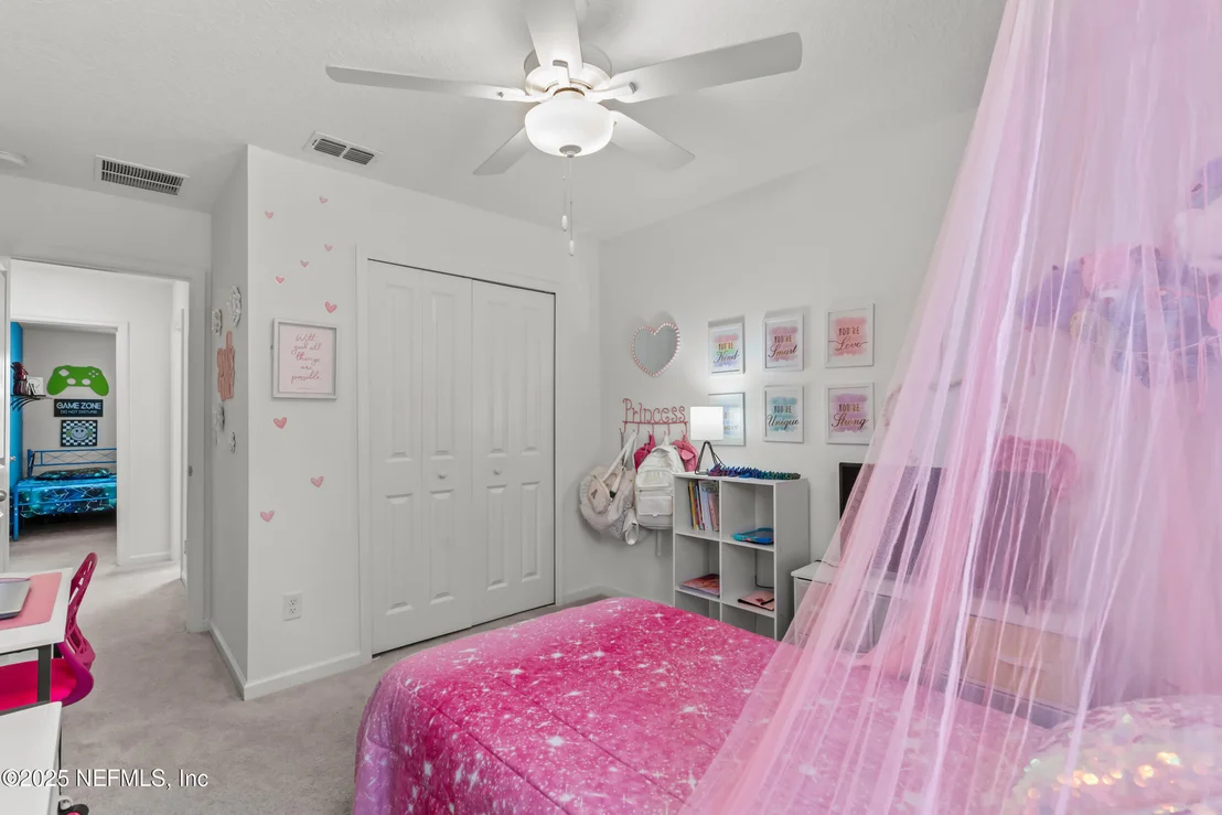 Photo of 9852 LOVAGE Lane