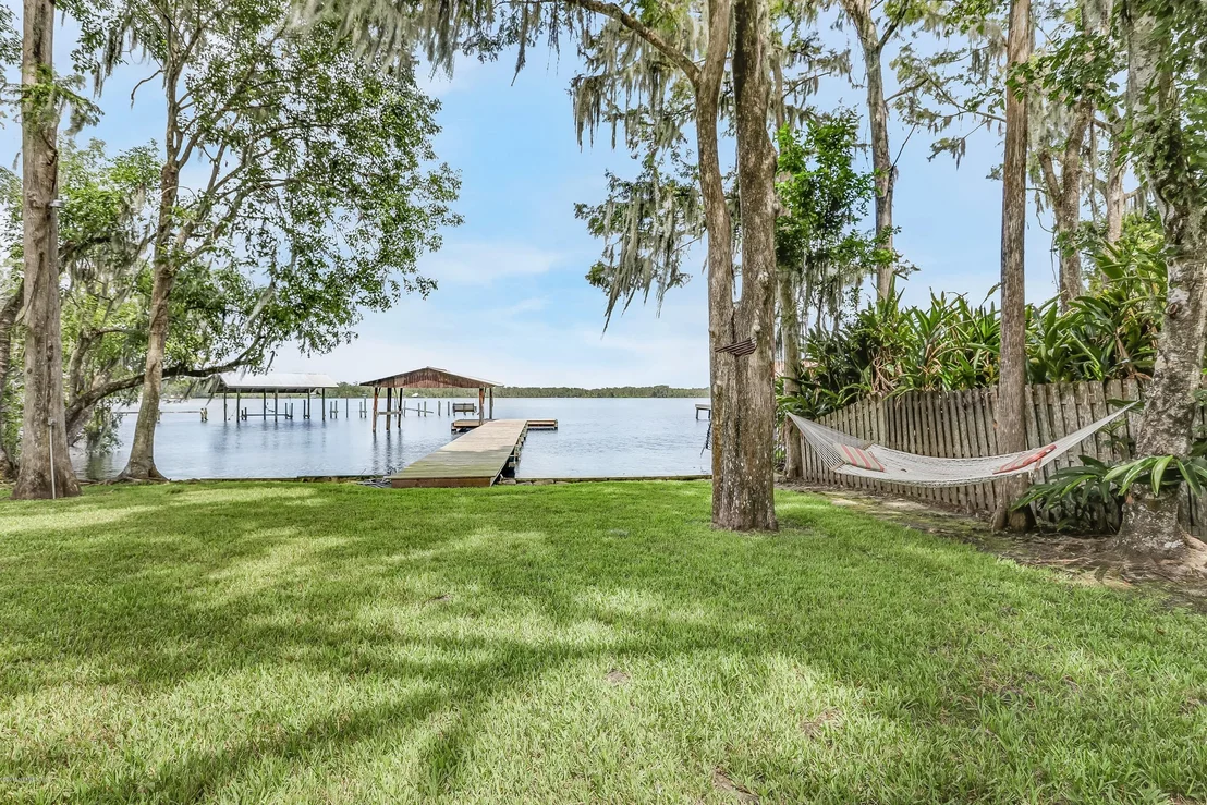 Photo of 8232 RIVER Road