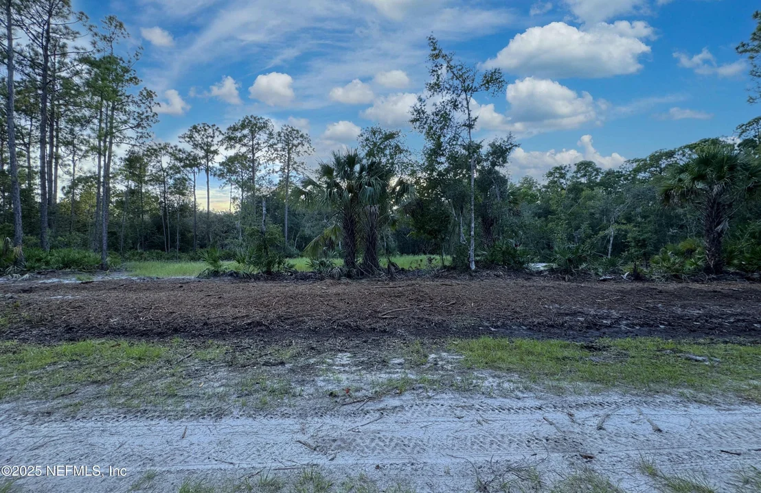 Photo of 121 STELLA Road