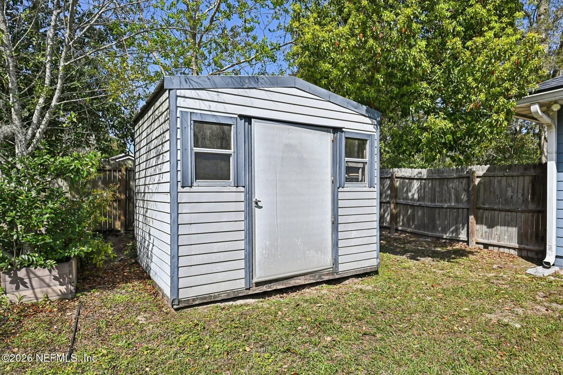 Photo of 450 RALPH Street